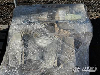 Pallet of Bird Flight Diverters Fixed Model with Reflective Glow-in-the-Dark