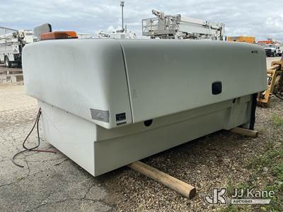 Maranda M-140 fiberglass slide in cap