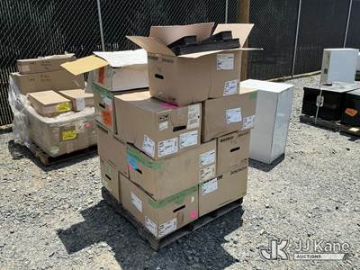 Lot of (13) Dimensions 1500W Inverters & (2) Samlex Power 3000W Inverters (New/Unused)