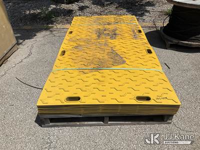 (10) Plastic Mats