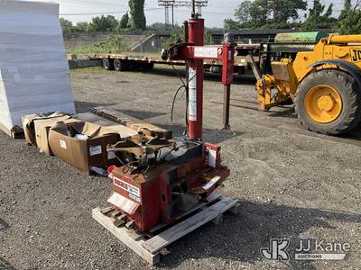 COATS Rim Clamp X Series Tire Changer (Condition Unknown)