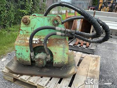 Tarmac TR-14B Hydraulic Tamper Attachment fits Case 580 Super M