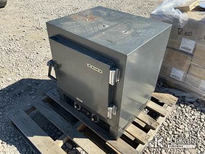 Blue M OV-18A Oven, Used (Conditions Unknown)