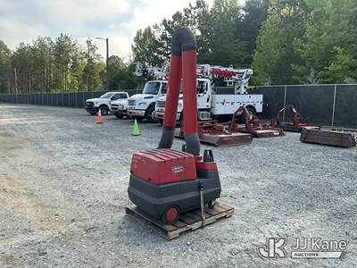 Lincoln Electric Mobiflex 200-M Mobile Welding Fume Extractor (Used )