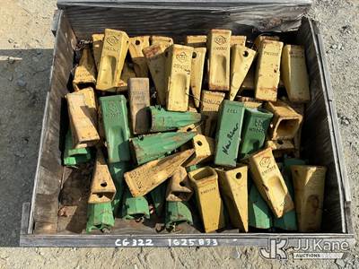 Miscellaneous Bucket Teeth (Used )