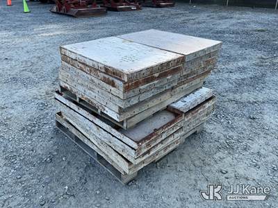 Used Concrete Forms, (12) 36 in & (12) 48 in