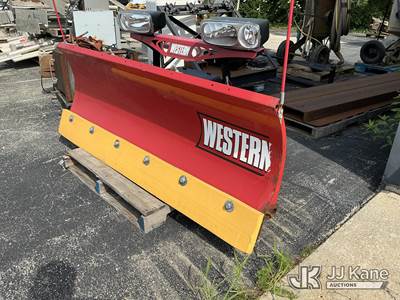 Used Western UltraMount Snow Plow, 6.5 ft