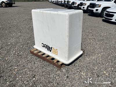 Used Double Man Bucket (Exterior Defects, See Photos)