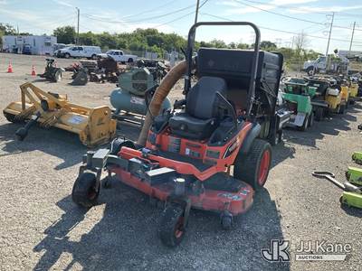 2016 Kubota ZD121 60 in Zero Turn Mower, Diesel with Rear Bagger
