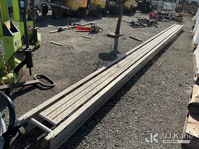 Warner 24 ft Aluminum Plank Board