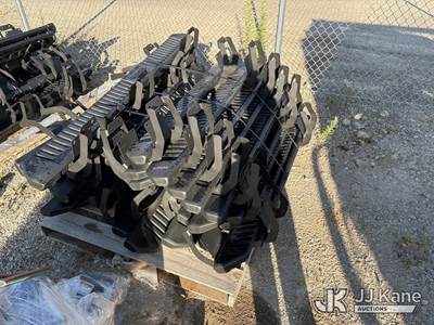 (1) Pallet of Ford Running Boards (New/Unused)