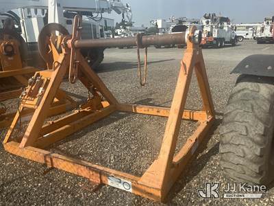 Reel Stand (Operates)