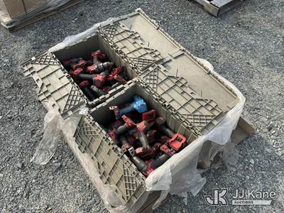 Miscellaneous Milwaukee Cordless Drills (Used )