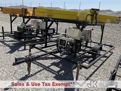 2005 BATT Lighted X Runway Closed Trailer with Diesel Generator