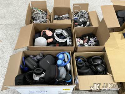 Pallet w/ Airport Lost & Found