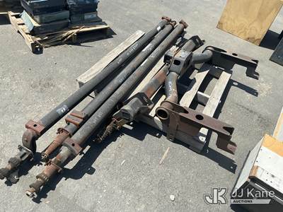 (4) Steer Axles & Tow Hitch (Used)