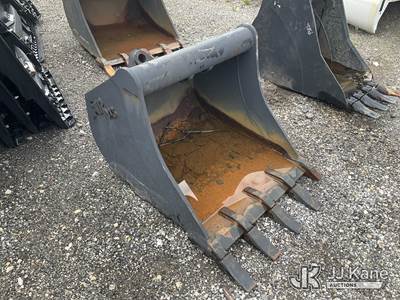 Central Fab 30in Digging Bucket