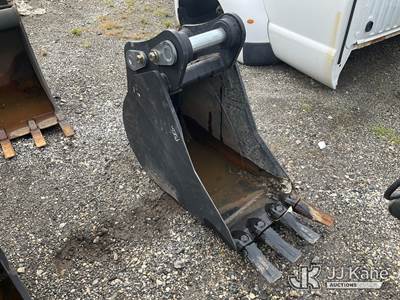 Used Werk Brau 18IN Digging Bucket, S/N 1600000005664