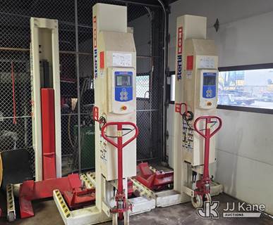 (4) Stertil-Koni Lifts 38627535-05