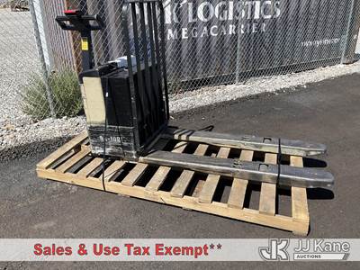 40 GPW -4-14 motorized Pallet Jack