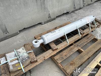 (1) Actuating Upper Boom Cylinder (Used