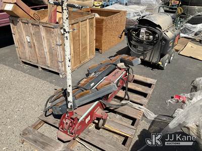 Arrowboard & Hydraulic Jack (Used)