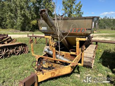 Willmar Steel Tracks Athey Coke Gravity Wagon Trailer (Non Titled) (Condition Unknown