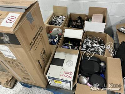 Pallet w/ Airport Lost & Found