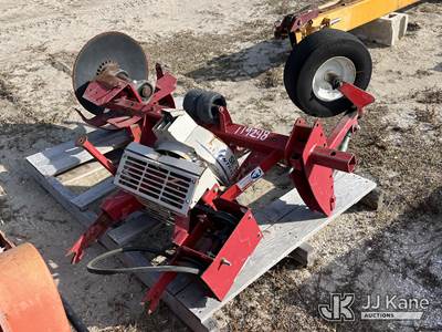2013 Ventrac ED200 Edger