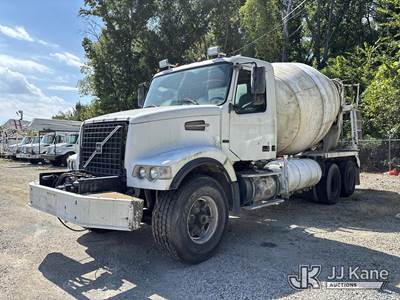 2002 Volvo VHD Cement Mixer Truck