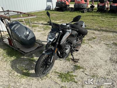 2022 CFMOTO 300 Motorcycle