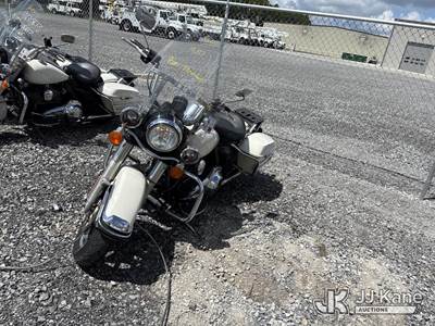 2015 Harley-Davidson FLHP Motorcycle