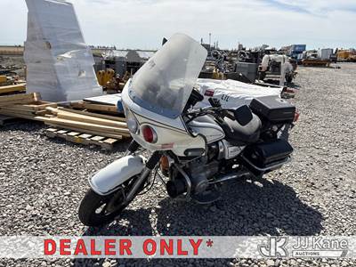 2000 Kawasaki KZ1000-P Motorcycle