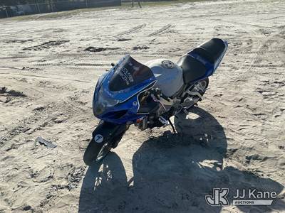 2004 Suzuki GSXR 600R Motorcycle