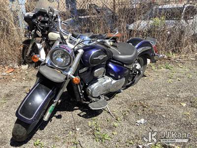 2005 Suzuki VL800 Motorcycle