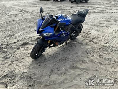 2006 Yamaha YZF-R6 Motorcycle
