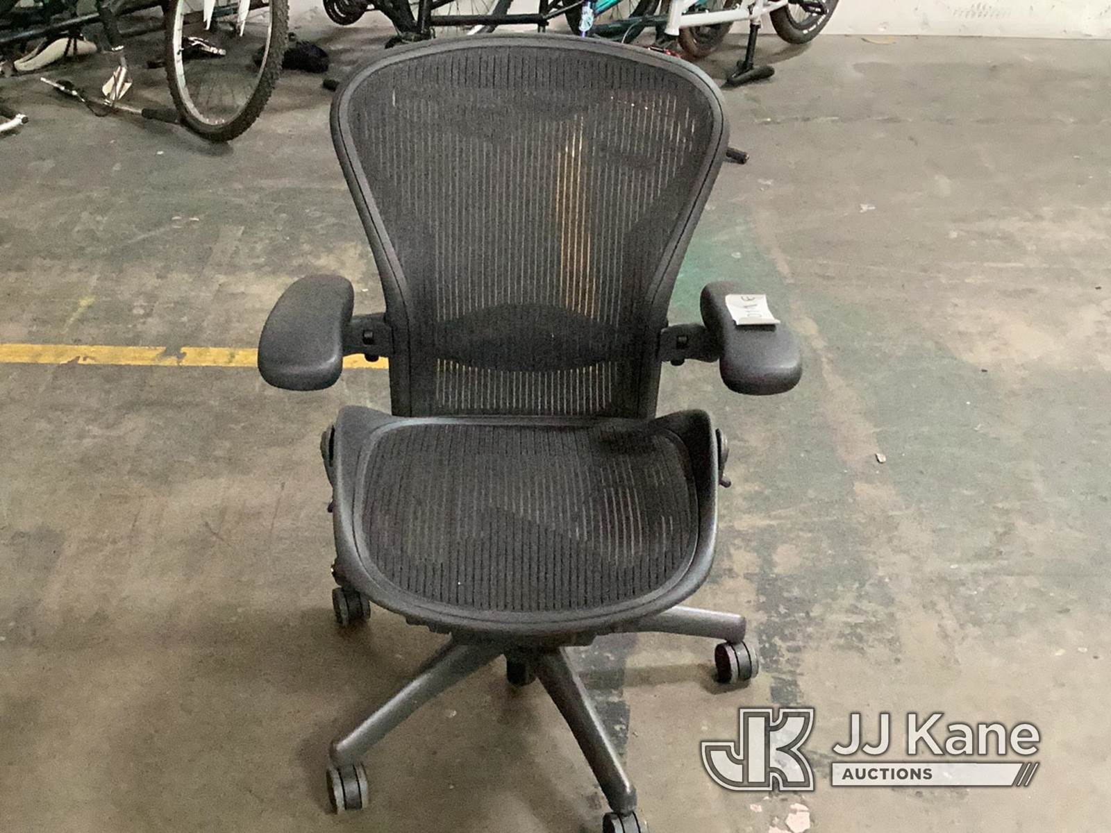 Qty 1 Herman Miller office chair. (Used) For Sale El Cajon, CA