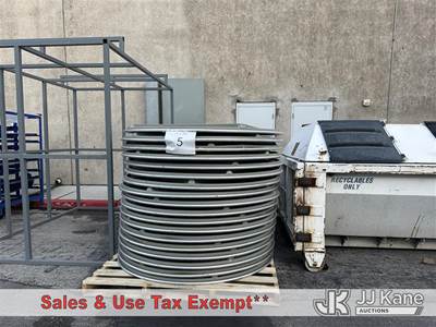 18 Mitylite Round Tables