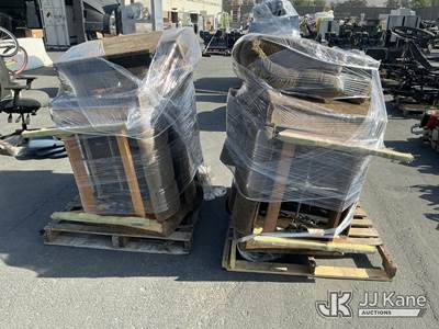 (2 Pallets) Couches (Used)