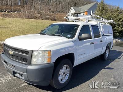 2010 Chevrolet 1500 Crew-Cab Pickup Truck