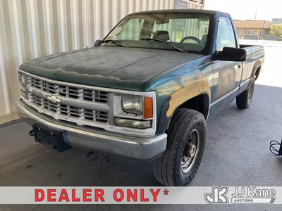 1998 Chevrolet C/K 2500 Reg. Cab Pickup Truck