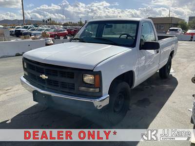 2000 Chevrolet C/K 3500 Pickup Truck
