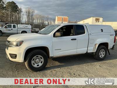 2015 Chevrolet Colorado Extended-Cab Pickup Truck