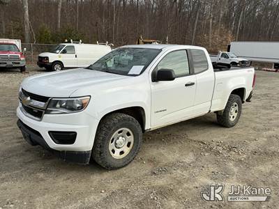 2017 Chevrolet Colorado Extended-Cab Pickup Truck