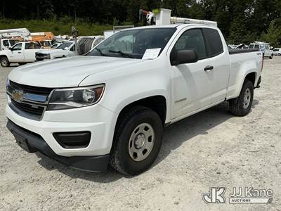 2017 Chevrolet Colorado Extended-Cab Pickup Truck