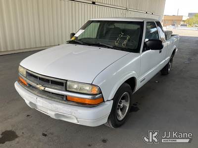 2001 Chevrolet S10 Pickup Pickup Truck