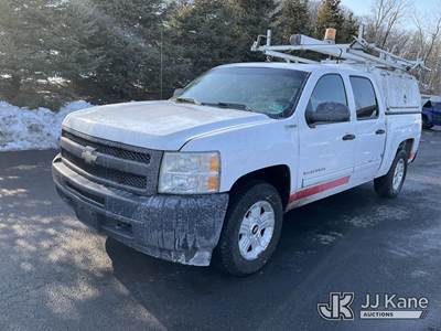2010 Chevrolet Silverado 1500 2WD Hybrid Crew-Cab Pickup Truck