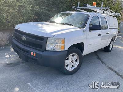2010 Chevrolet Silverado 1500 2WD Hybrid Crew-Cab Pickup Truck