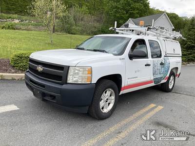 2010 Chevrolet Silverado 1500 2WD Hybrid Crew-Cab Pickup Truck