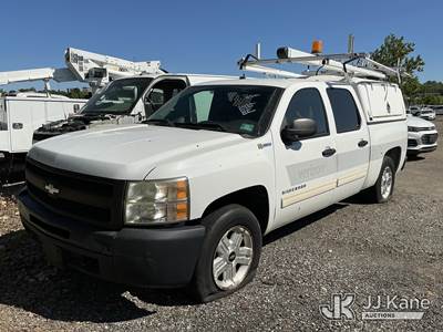 2010 Chevrolet Silverado 1500 2WD Hybrid Crew-Cab Pickup Truck